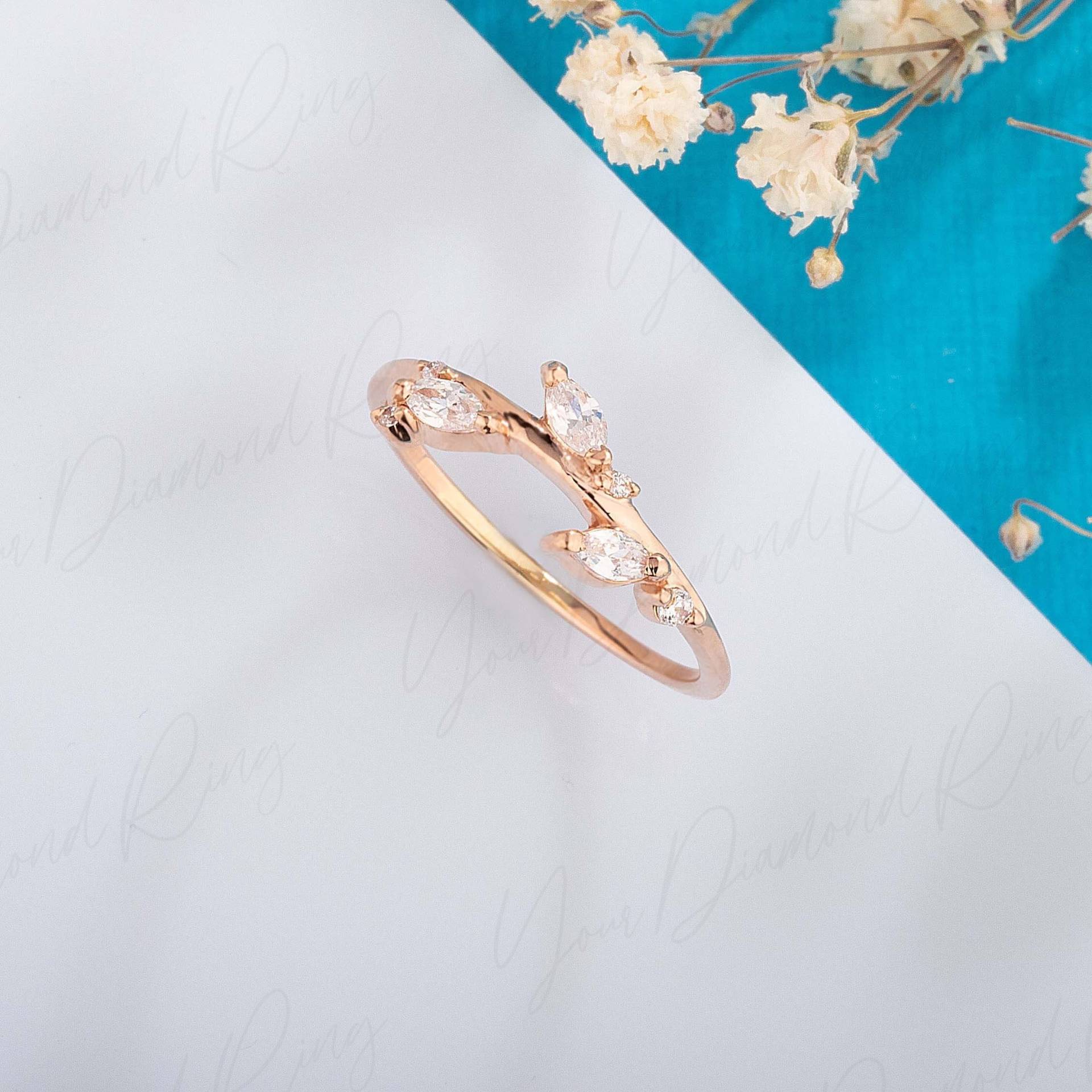 Zierlicher Marquise-Schliff Diamanten Ehering, Einzigartiger Art-Deco-stil 14K Roségold Diamant Blätter Gold Versprechen Ring von YourDiamondRing