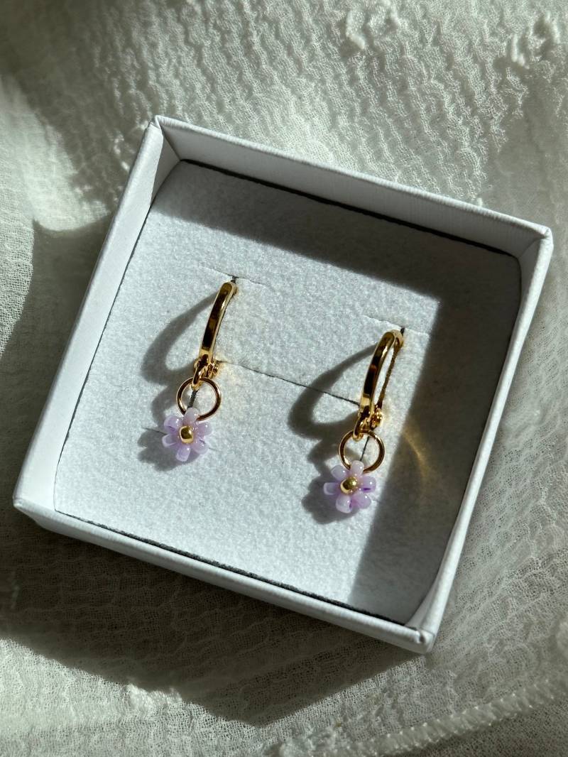 Blumen Ohrringe Vergoldet | 24 Karat Vergoldung Bunte Blumenohrringe Blümchen-Ohrringe Blumenoptik von YourGoldenAngel