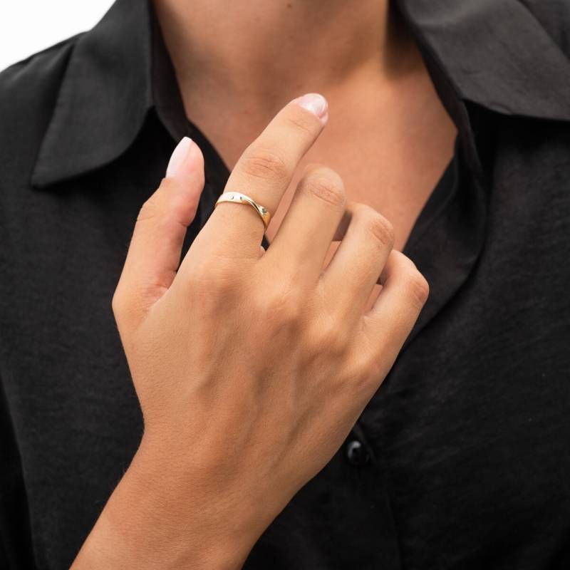 14K Solid Gold Mobius Ehering | Gedrehter Ring Infinity Band Stapelbarer Twist Pärchen Passende Ringe von ArvaJewels