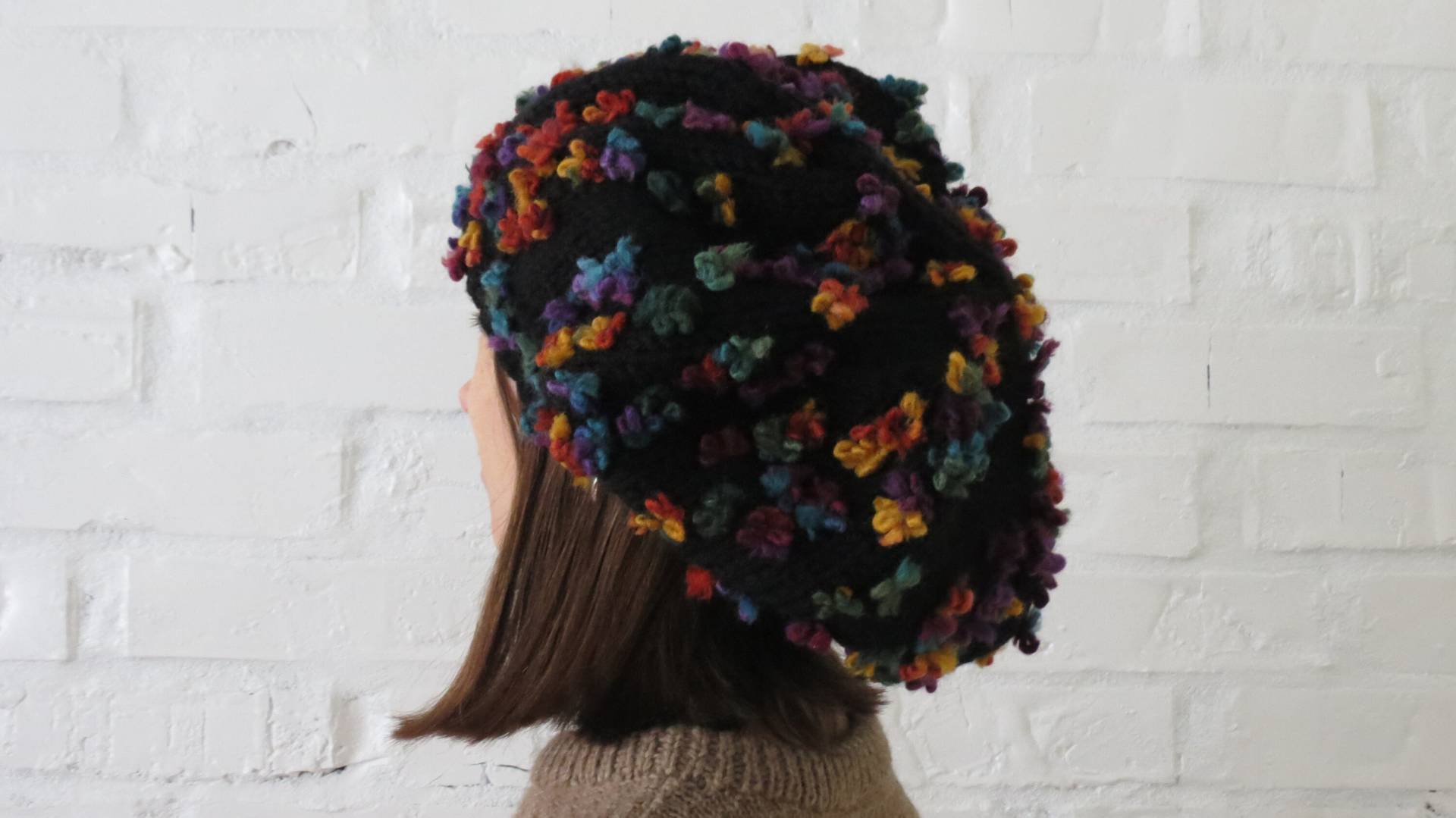 Beanie Blume Oversize, Strickmütze Frauen Herbst Winter Slouchy Cup Häkelmütze Geschenk Für Sie, Freundin Schwester Weihnachten von YourKnitwearShop