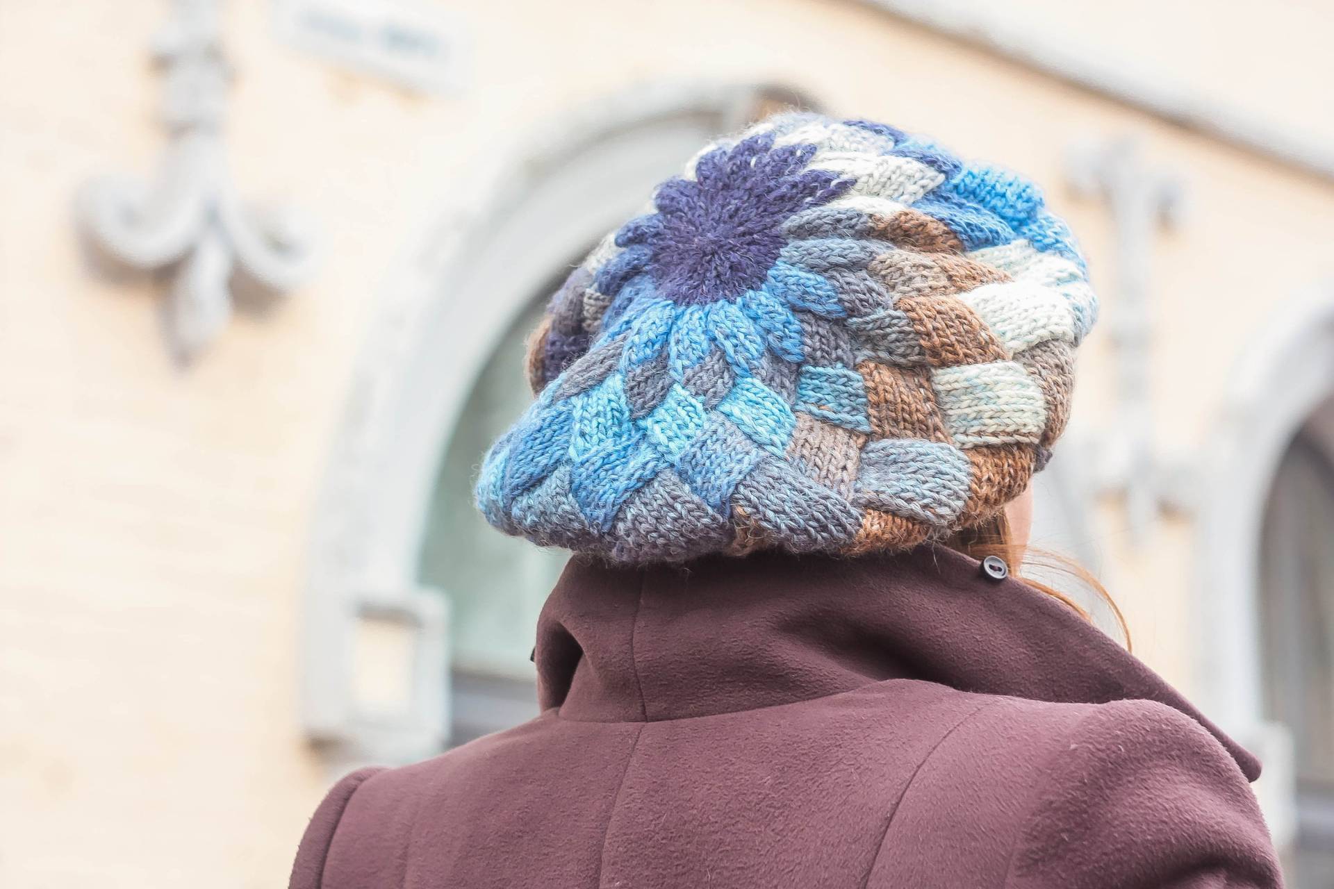 Handgestrickte Blaue Mütze Damen Slouchy Entrelac Beanie Gestrickt Frühling Tam French Style Mützen Geburtstag Geschenk Für Mama Freundin Schwester von YourKnitwearShop