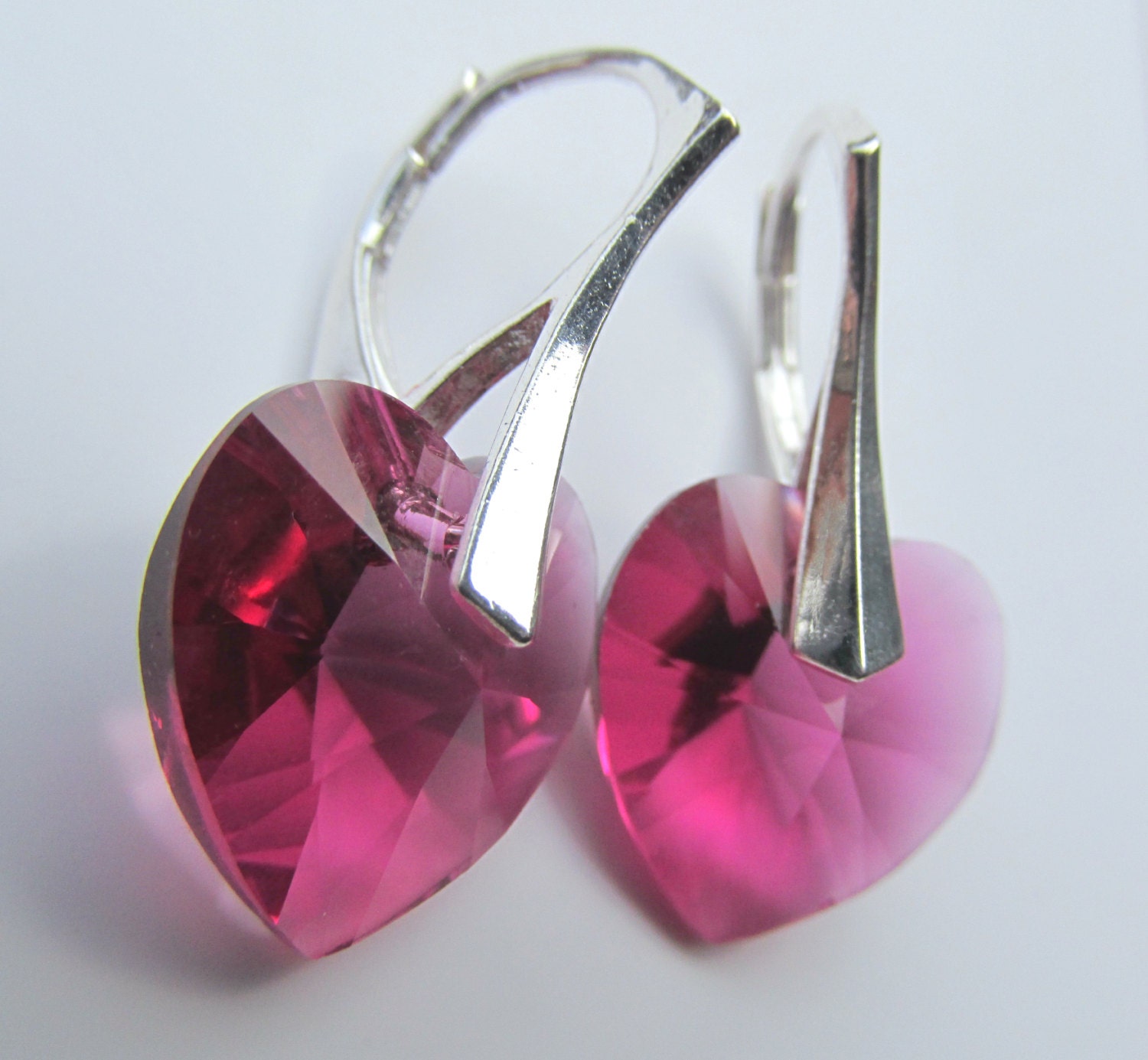 925 Massiv Sterling Silber Leverback Swarovski Xilion Herz Kristall Ohrringe - Fuchsia Hell Lila Pink 925 Massiv Sterling Silber Leverback Swarovski Xilion Herz Kristall Ohrringe - Fuchsia Hell Lila Pink von YourMomentTreasure