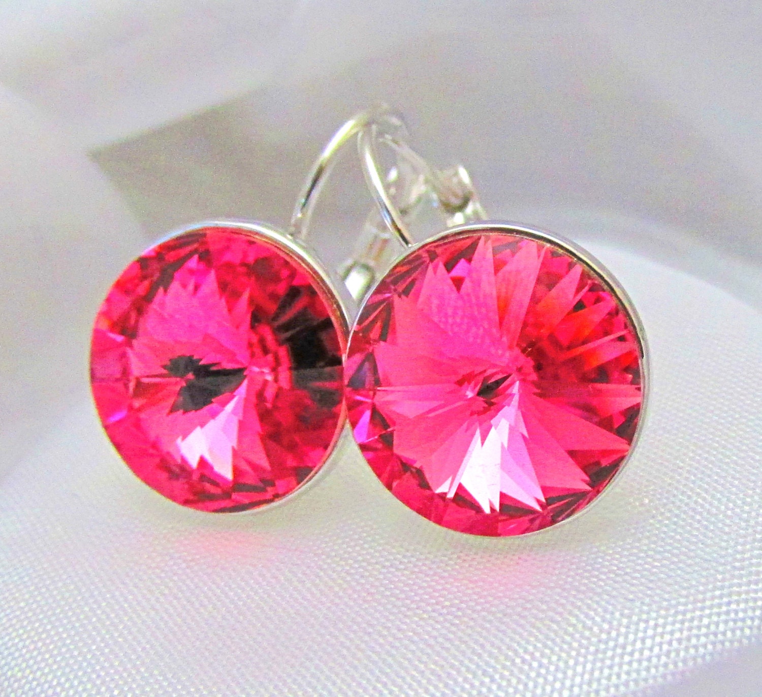 Große Swarovski Elements Rivolie Kristall Ohrringe - Rosa Große Swarovski Elements Rivolie Kristall Ohrringe - Rosa von YourMomentTreasure