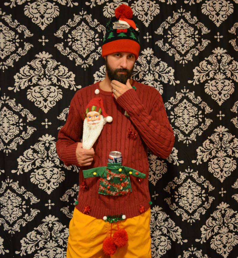 Sale, Beer Ugly Christmas Sweater, Medium Mens, Liquor Or Holder Party Silvester, Alkohol, One Of A Kind, Bälle von YourSassyGrandma