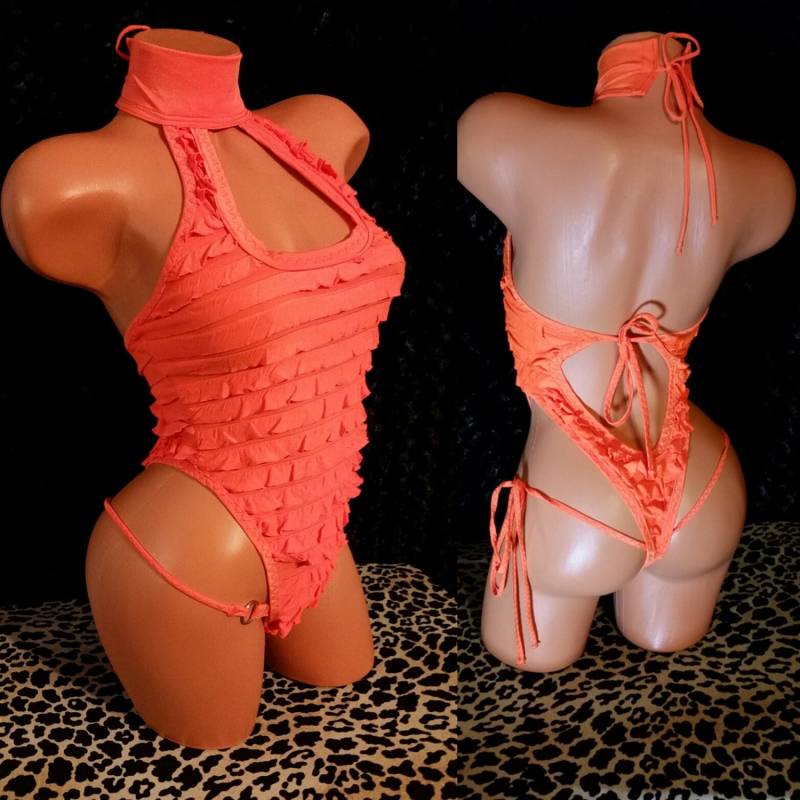 Neon Oranger Rüschen One Piece String Handgemachtes Karnevals-Outfit von YourStripperOutfits