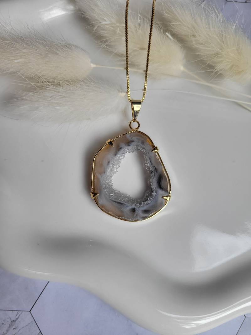 Babygeode-Kette in Schwarz Oder Beige I Geschenk Geburtstag Babygeode-Kette in Schwarz Oder Beige I Geschenk Geburtstag von YourTimelessLove
