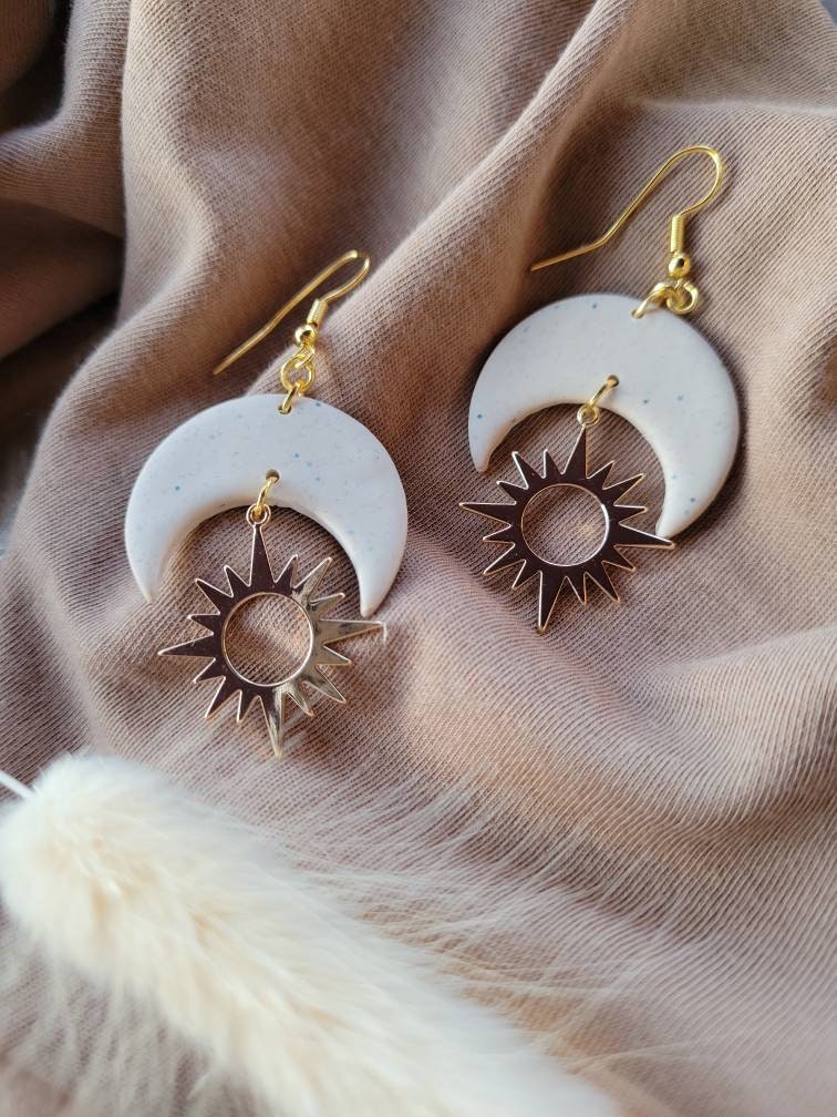 Polymerclay Ohrringe|Güneş| Sonne|Mond|Gold|Ohrringe|Freundin|Geschenk|Beige Polymerclay Ohrringe|Güneş| Sonne|Mond|Gold|Ohrringe|Freundin|Geschenk|Beige von YourTimelessLove