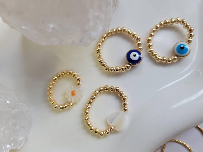 Ring Mit Perlmutt Herz Oder Gänseblümchen | Geschenk Freundin Ring Mit Perlmutt Herz Oder Gänseblümchen | Geschenk Freundin von YourTimelessLove