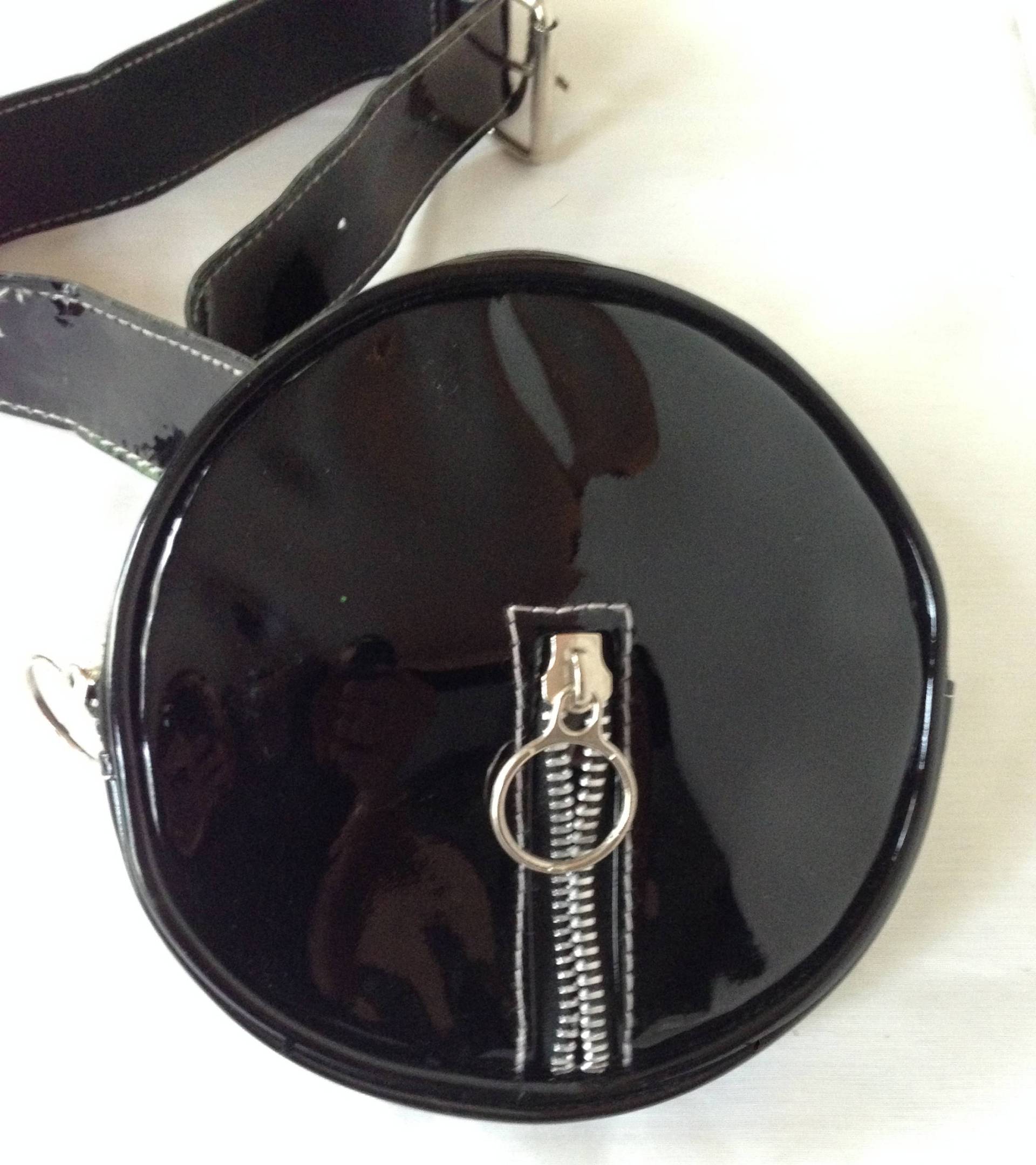 1980Er Vintage Schwarz Oder Rot Madonna Bauchtasche Vinyl von YourTurnVintageStore