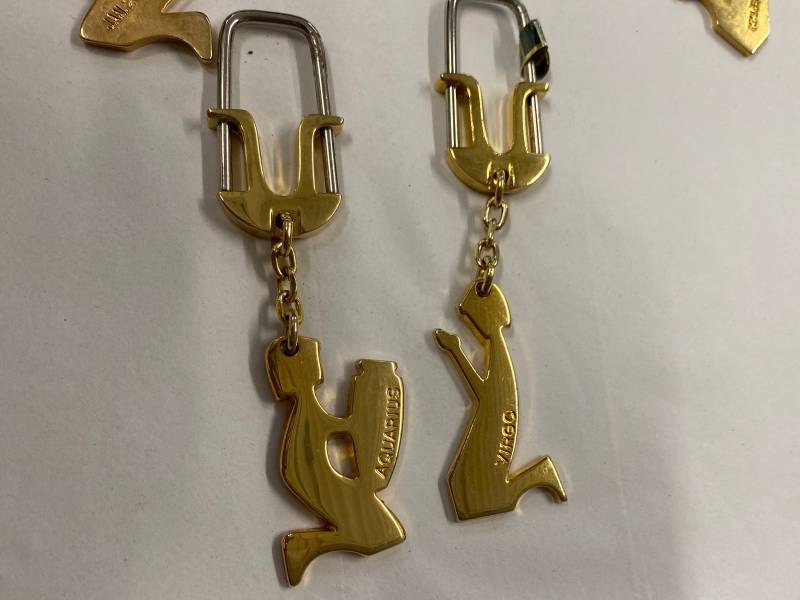 Jungfrau 1970Er Jahre Schlüsselanhänger Jungfrau 1970Er Jahre Schlüsselanhänger von YourTurnVintageStore