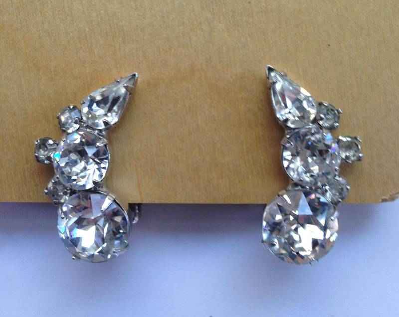 Klaren Strass Ohrclips Klaren Strass Ohrclips von YourTurnVintageStore