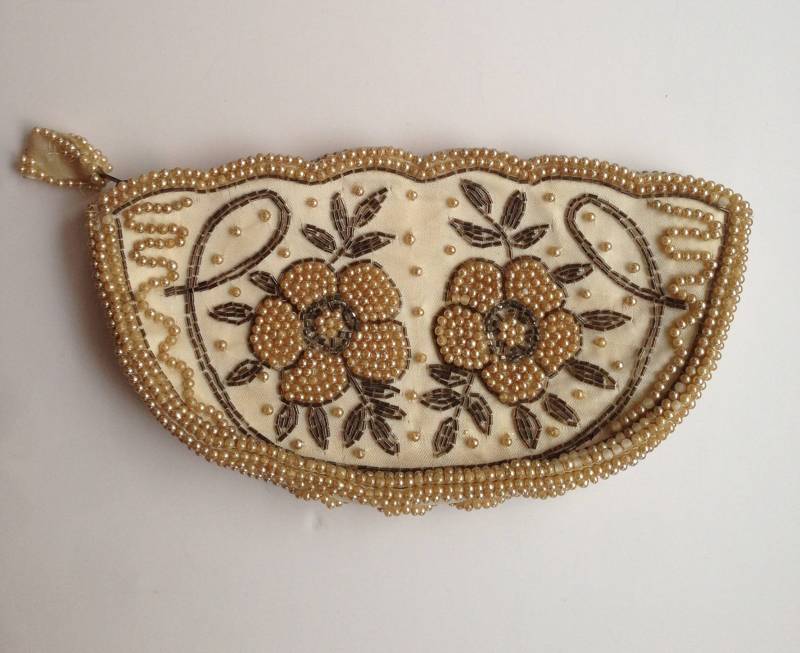 Kunstperlen Beaded Beige Clutch Kunstperlen Beaded Beige Clutch von YourTurnVintageStore