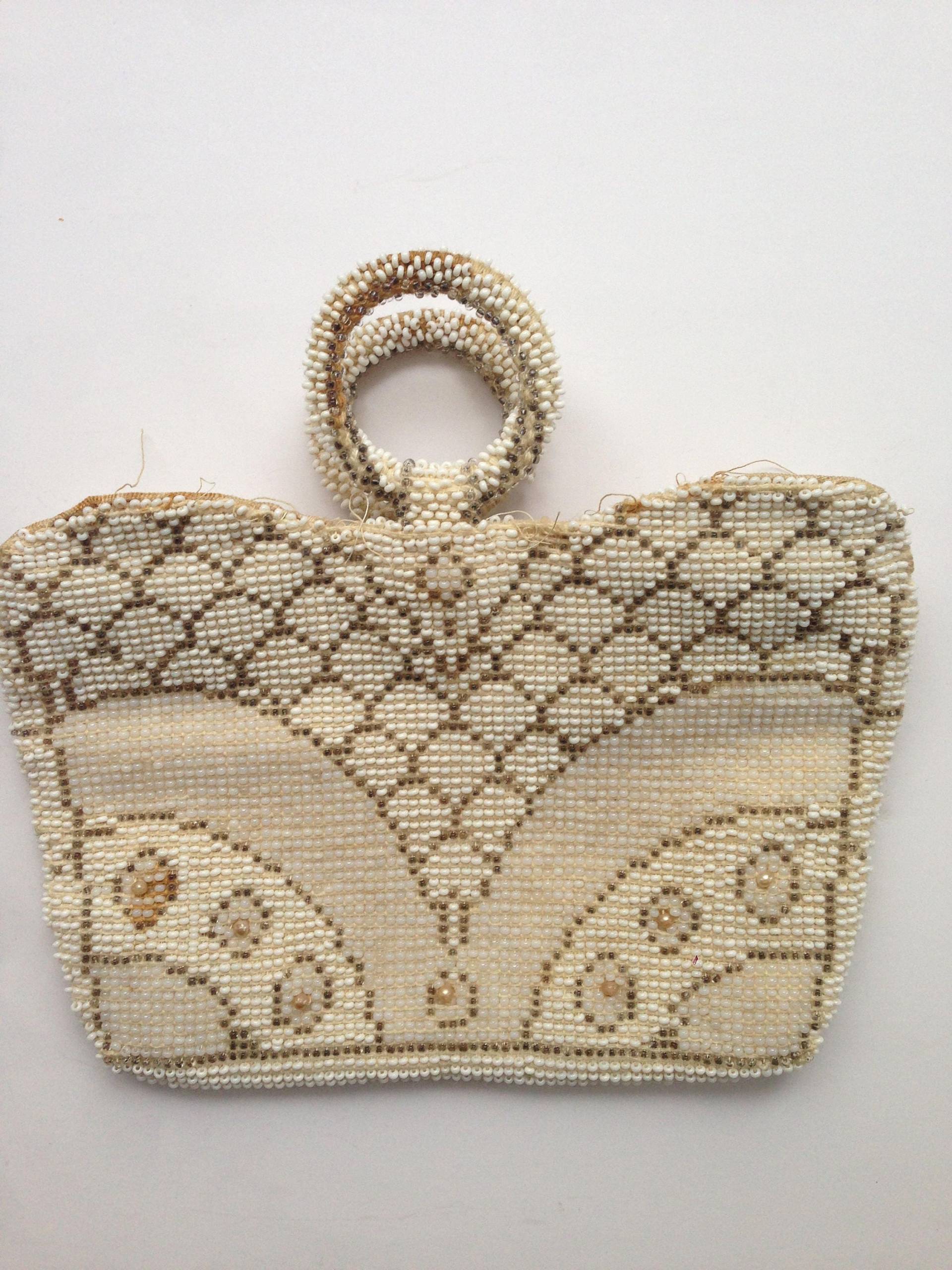 Weiße Perlen Clutch von YourTurnVintageStore