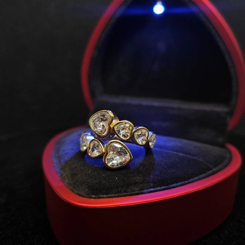 Glänzender Herz Ring Für Verliebte in Gold Mit Cz Diamanten Valentinstag Geschenk Elegant Freunde Familie Geschwister Hochzeit Schmuck von YourUniverseOFFICIAL