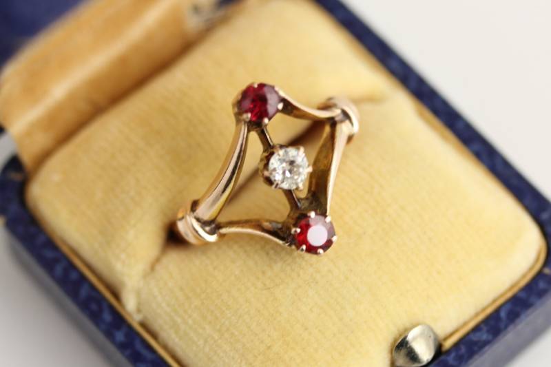 Victorian 14K Rose Gold Diamant Granat Ring 3 Stein Gr 6 Erstaunliche Qualität Design Sehr Einzelstück So Schön | Et588 von YourVintageStyle