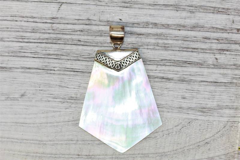 Vintage Bali 925 Sterling Silber Perlmutt Anhänger Wire Chevron von YourVintageStyle