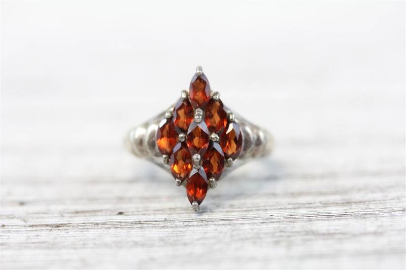 Vintage Granat Sterling Silber 925 Cocktail Ring Riesiger Edelstein-Sz 8 Luxus von YourVintageStyle