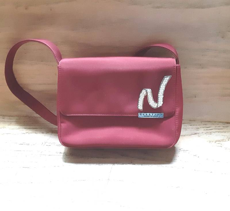 Kenneth Cole Rote Geldbörse Strass Brosche, Vintage Montage von YoursOccasionally