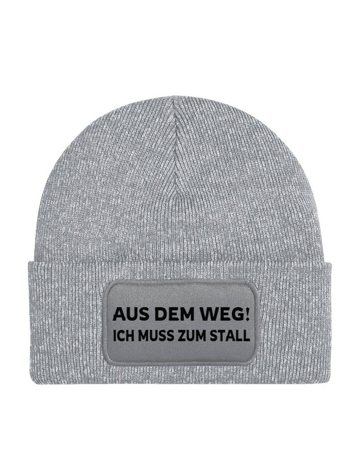 Youth Designz Beanie Aus dem Weg! Ich muss zum Stall Beanie Mütze Strickmütze Wintermütze mit trendigem Motiv von Youth Designz