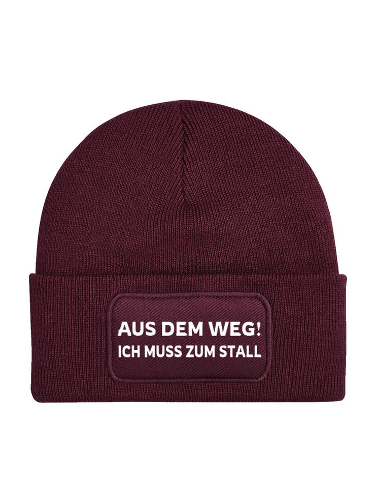 Youth Designz Beanie Aus dem Weg! Ich muss zum Stall Beanie Mütze Strickmütze Wintermütze mit trendigem Motiv von Youth Designz