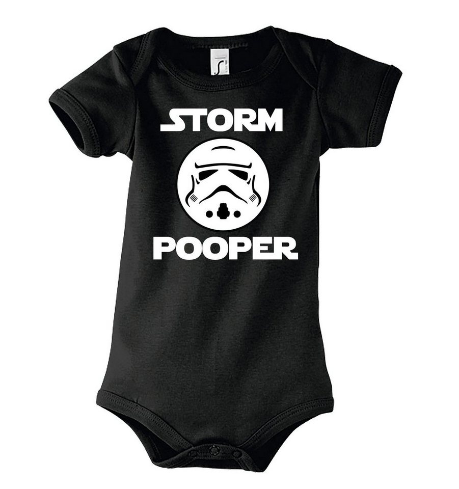 Youth Designz Kurzarmbody Storm Pooper Trooper Baby Body Kurzarm Strampler mit lustigem Spruch & Logo Print von Youth Designz