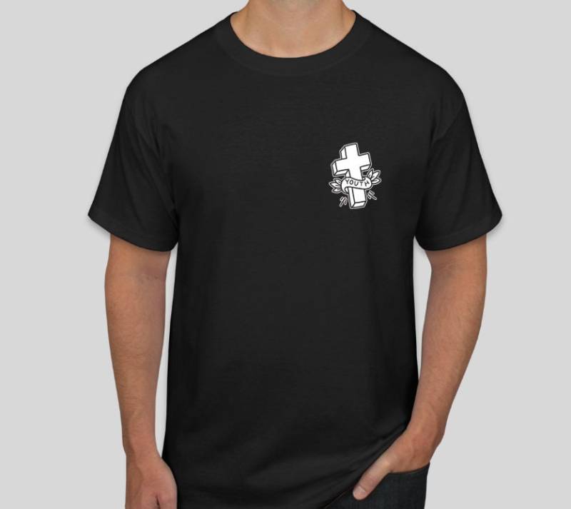 Logo-T-Shirt-Schwarz von YouthClothingCo