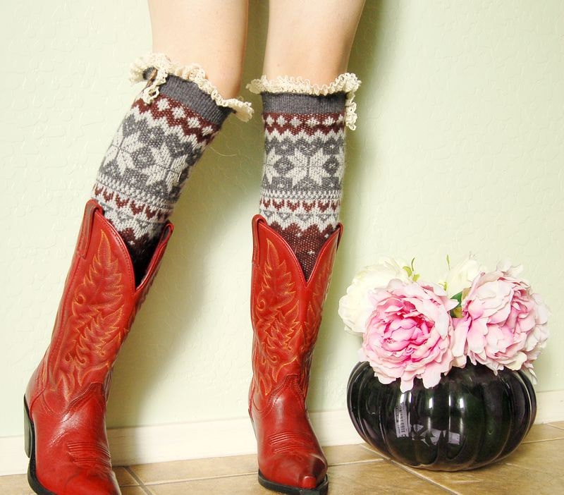 Weihnachtsgeschenk Für Sie, Brithday Geschenk, Lacy Grau Mit Braunen Beinstövchen.beinstövchen Niedlicher Spitze, Stiefel Socken, Lange Weihnachtsgeschenk Für Sie, Brithday Geschenk, Lacy Grau Mit Braunen Beinstövchen.beinstövchen Niedlicher Spitze, Stiefel Socken, Lange von YoyoVintageLife