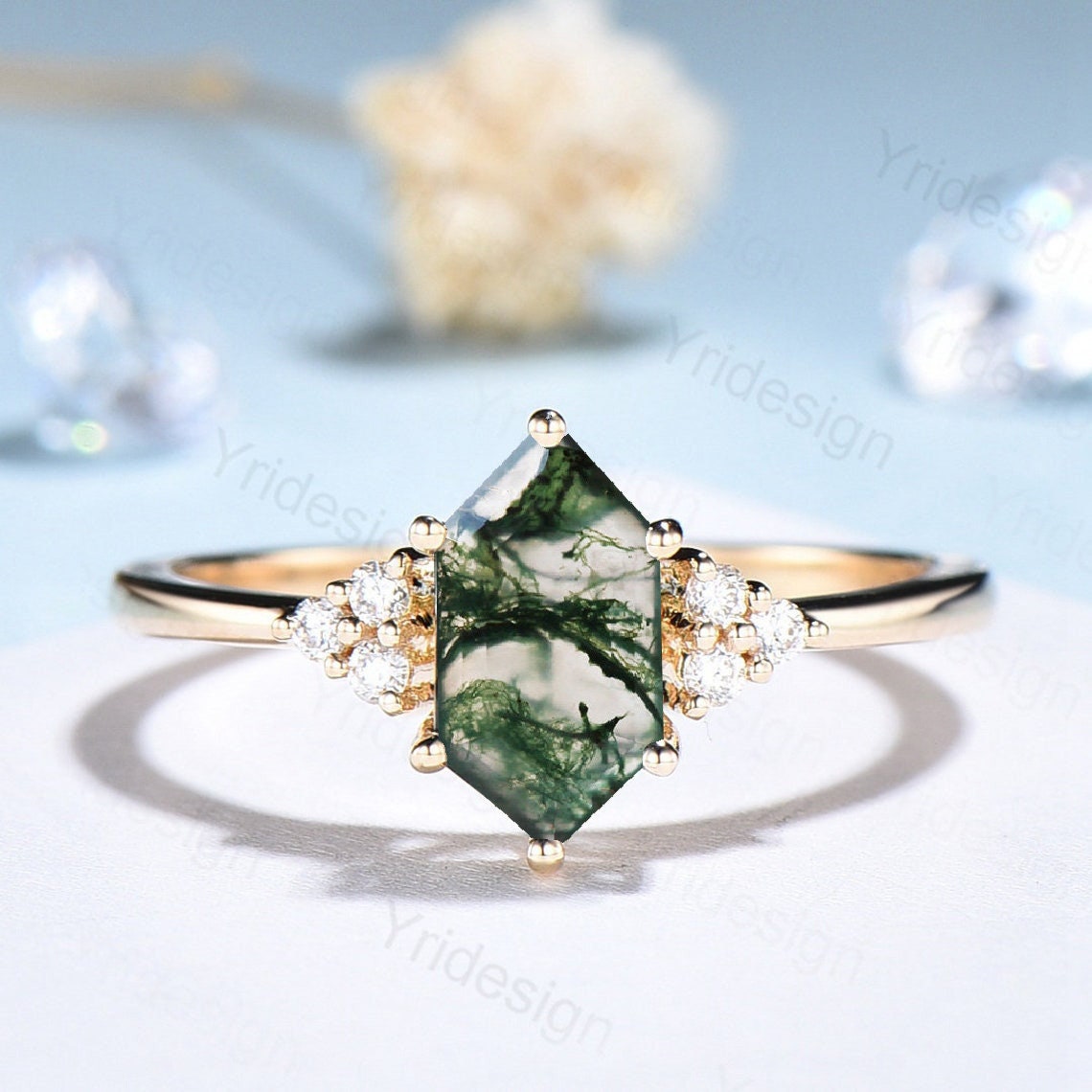 Langer Hexagon Geschnittener Moos Achat Ring Vintage Grüner Verlobungsring Cluster Moissanite Diamant Ehering Art Deco Versprechen Für Frauen von Yridesign