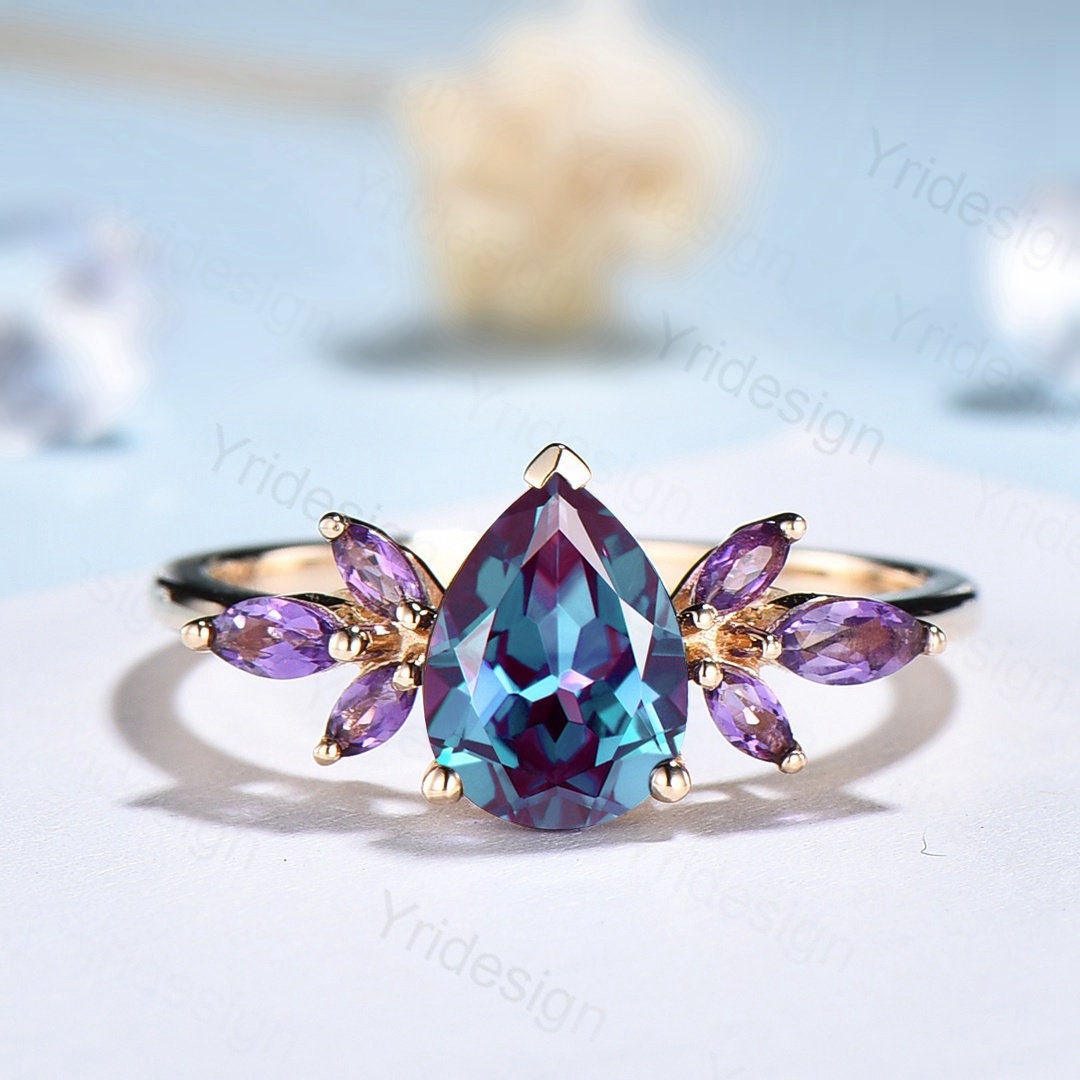 Vintage Alexandrit Verlobungsring Marquise Amethyst Einzigartige Birnenförmige Ehering Zierlicher Jubiläumsring Für Frauen von Yridesign