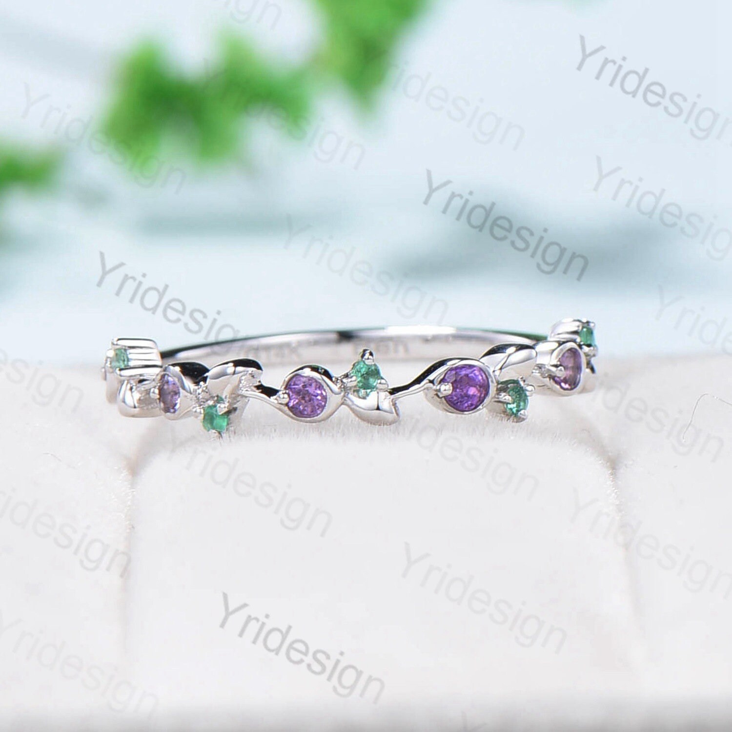 Zierliche Königin Ehering Vintage Smaragd Und Amethyst Stapelring Für Frauen Rose Gold Art Deco Verlobte Jahrestagsgeschenk von Yridesign