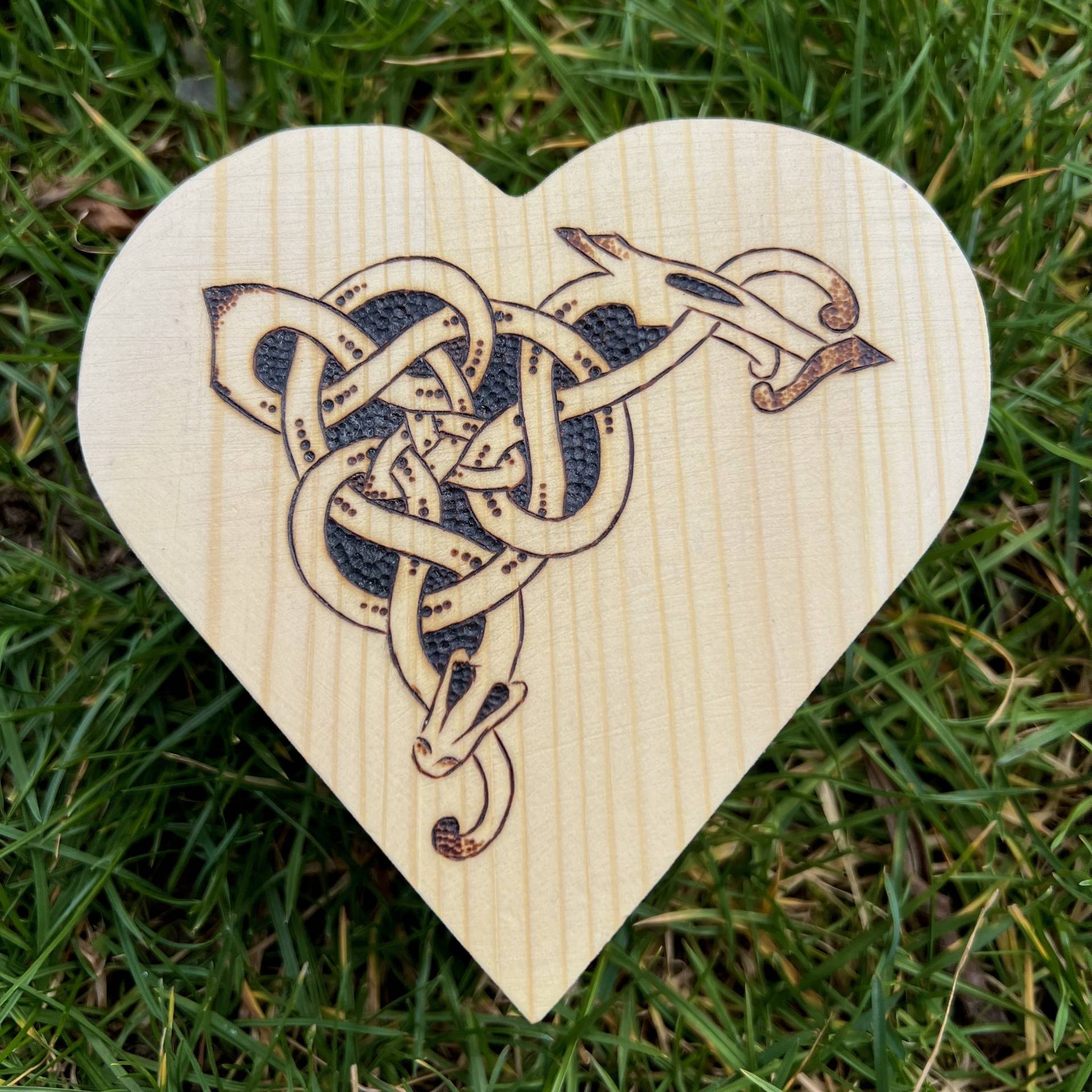 Schatulle Wyrm von YrsasBrandmalerey