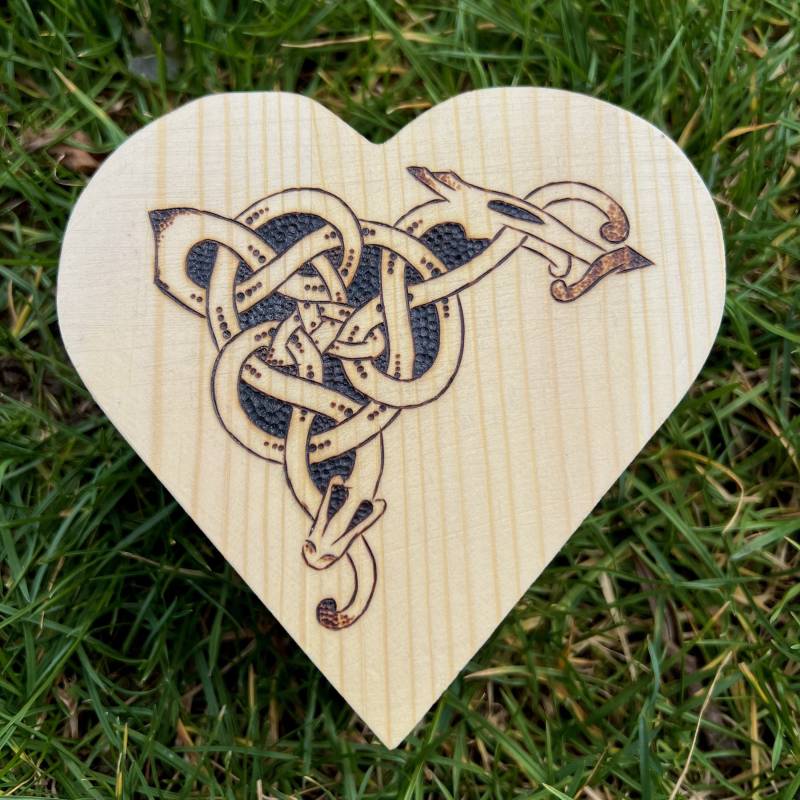 Schatulle Wyrm von YrsasBrandmalerey