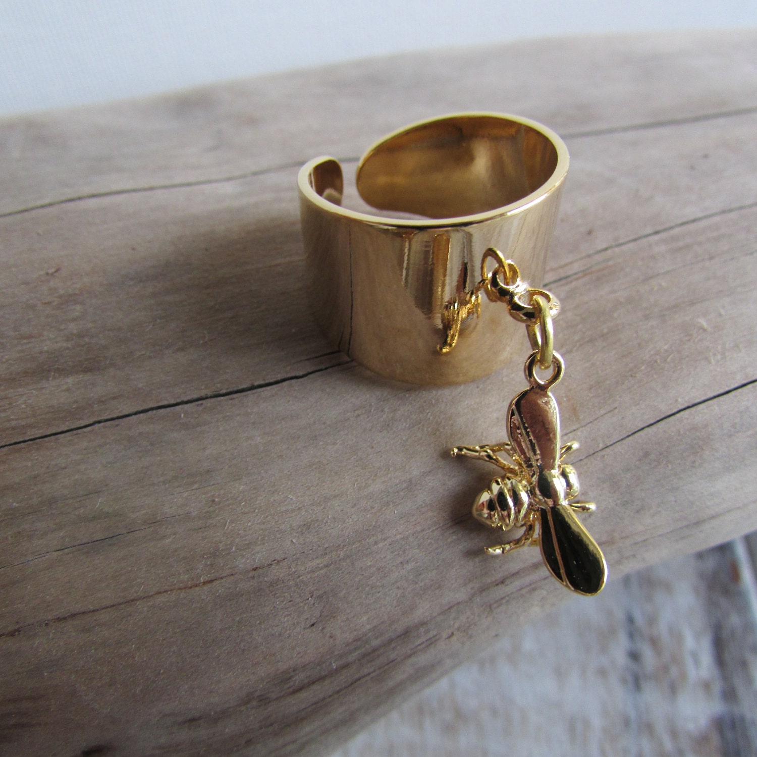 Biene Gold-Armreif Biene Gold-Armreif von YsArt