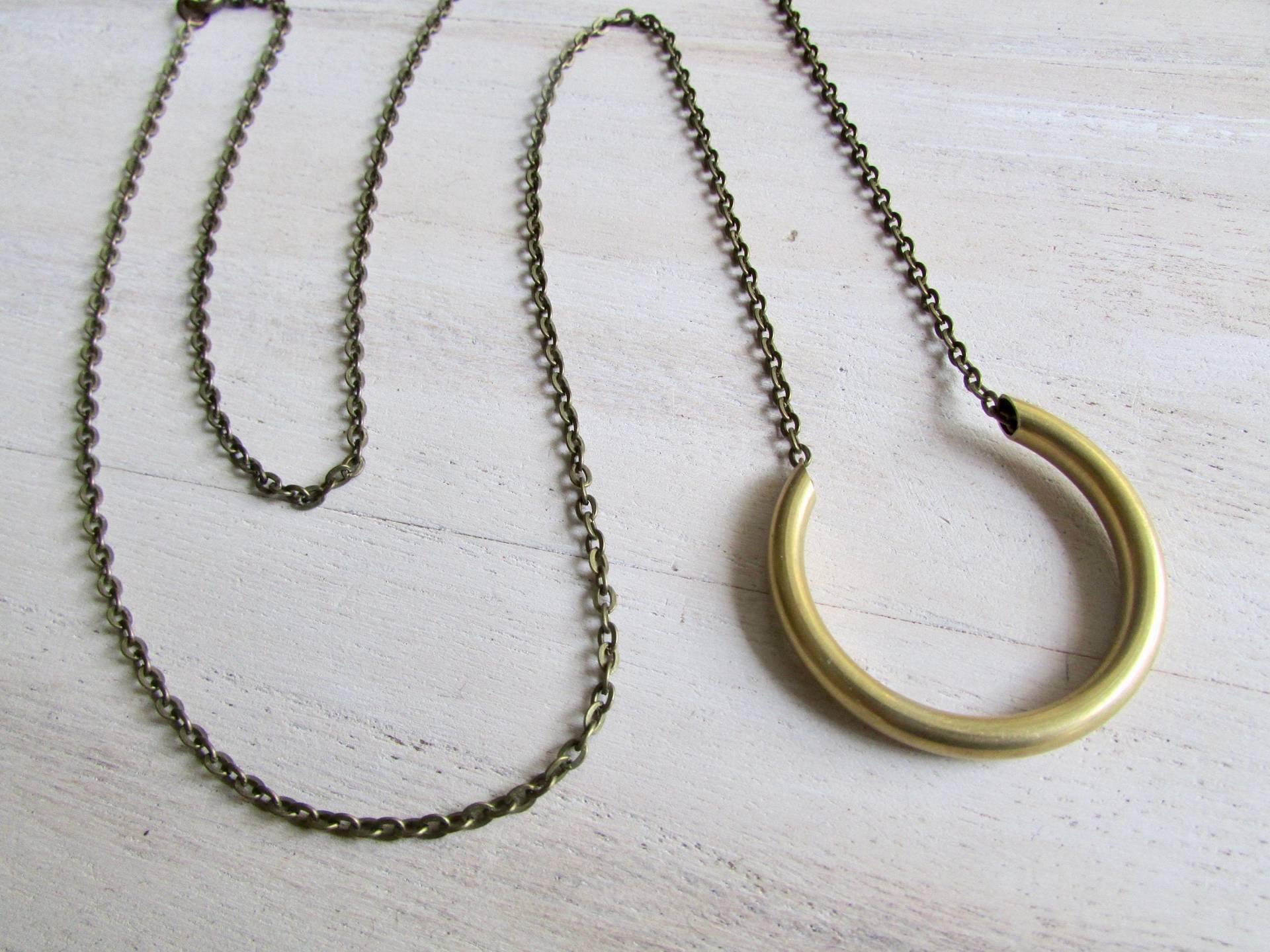 Messing Anhänger Offenen Kreis Und Howlite Perle Messing Anhänger Offenen Kreis Und Howlite Perle von YsArt