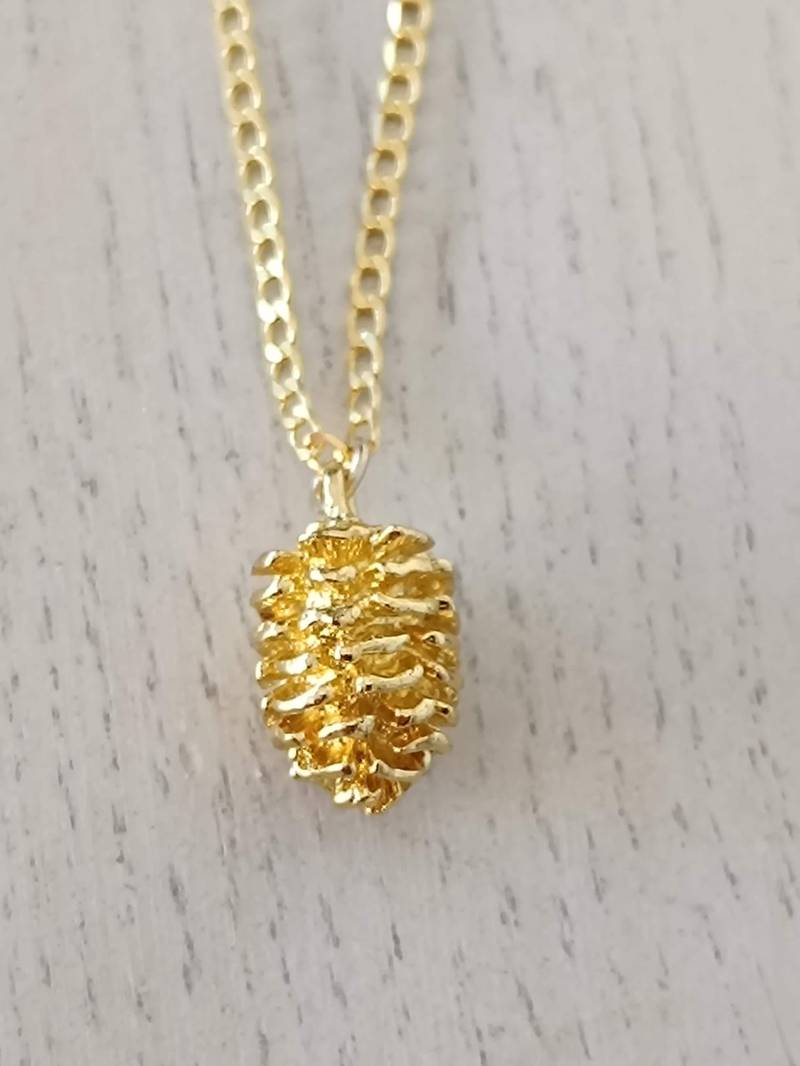 Tannenzapfen Halskette Tannenzapfen Halskette von YsArt