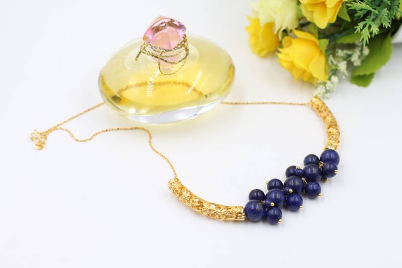 Lapis Lazuli Anhänger Halskette, Lazuli Schmuck. Blaue Edelstein Royal Blau Heilung Halskette von YseraJewelry