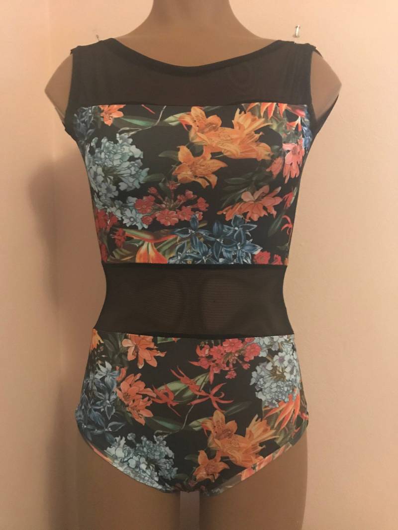 Bereit Zum Versand. Ein Von Einer Art Trikot - Ballett Yukitard Bereit Zum Versand. Ein Von Einer Art Trikot - Ballett Yukitard von Yukitard