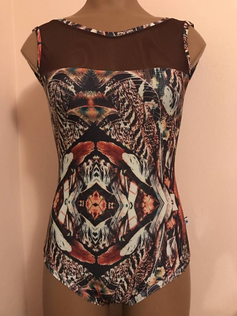 Bereit Zum Versand. Feder-Kollektion Arabesque Stil-Ballett Trikot Von Yukitard von Yukitard