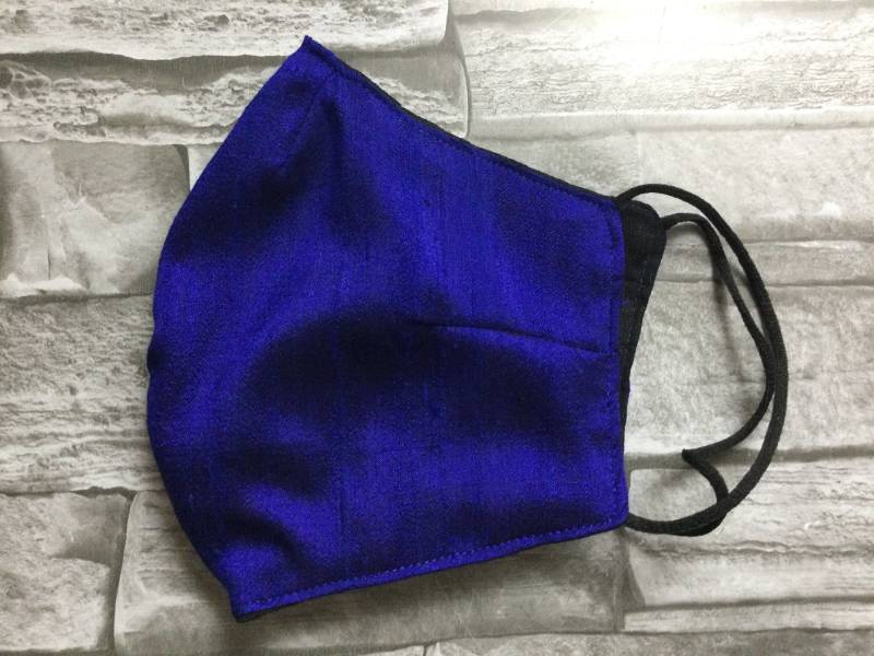Festliche Behelfsmaske Aus Dupionseide in Blau Festliche Behelfsmaske Aus Dupionseide in Blau von YukiwariSouShop