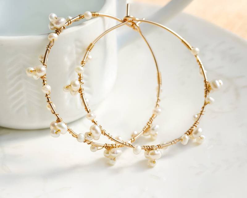 Echte Perlendraht Gewickelt 14K Gold Filled Hoop, Handgefertigt in Japan, Boho Hochzeit Ohrringe von Yukojewelry