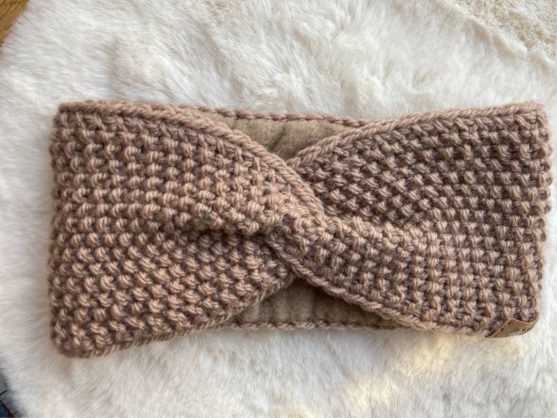 Gestricktes Stirnband Damen Mit Twist von YunaStrickwaren