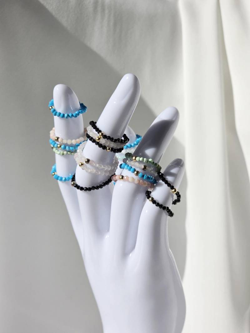 Schwarz/ Blau Gemstone Rings Gemstones Elastic Waterproof Bead Goldfilled Gold Waterproof Blauer Türkis Schwarzer Spinell Schwarz/ Blau Gemstone Rings Gemstones Elastic Waterproof Bead Goldfilled Gold Waterproof Blauer Türkis Schwarzer Spinell von YuniqaShop