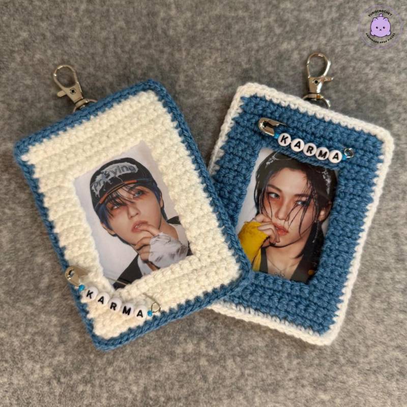 stray Kids Karma Fotokartenhalter // Gehäkelter von YurisCrochet