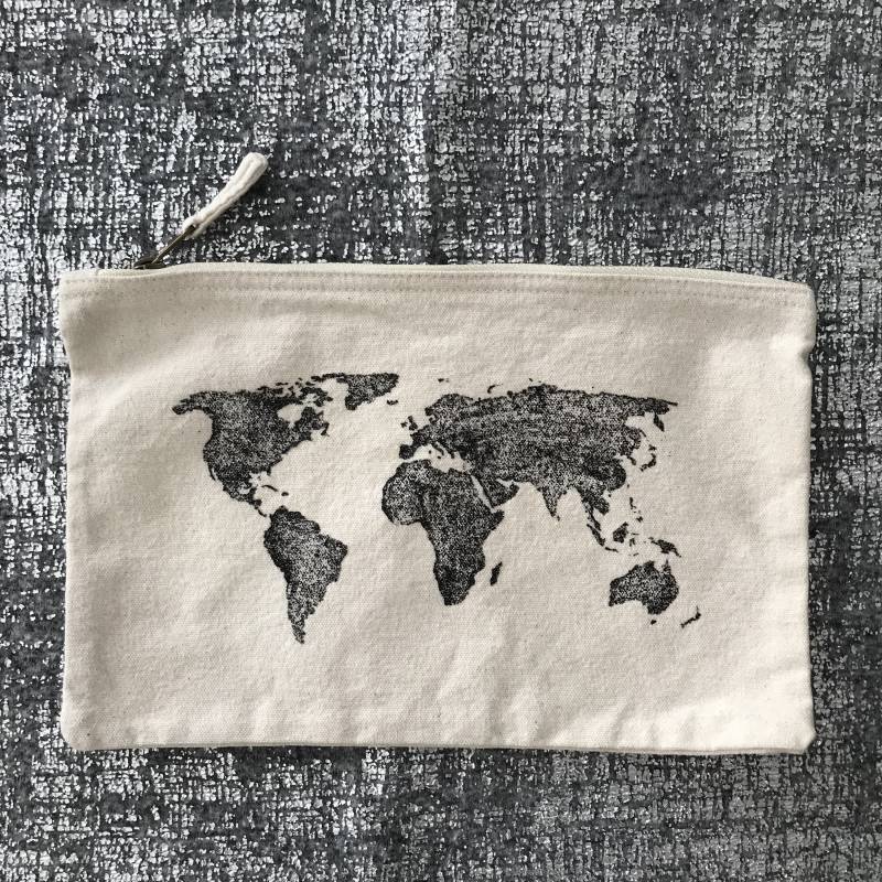 Zip Bag // Beige Mit Schwarz Glitzernde Welt Größe L von YvestStyles