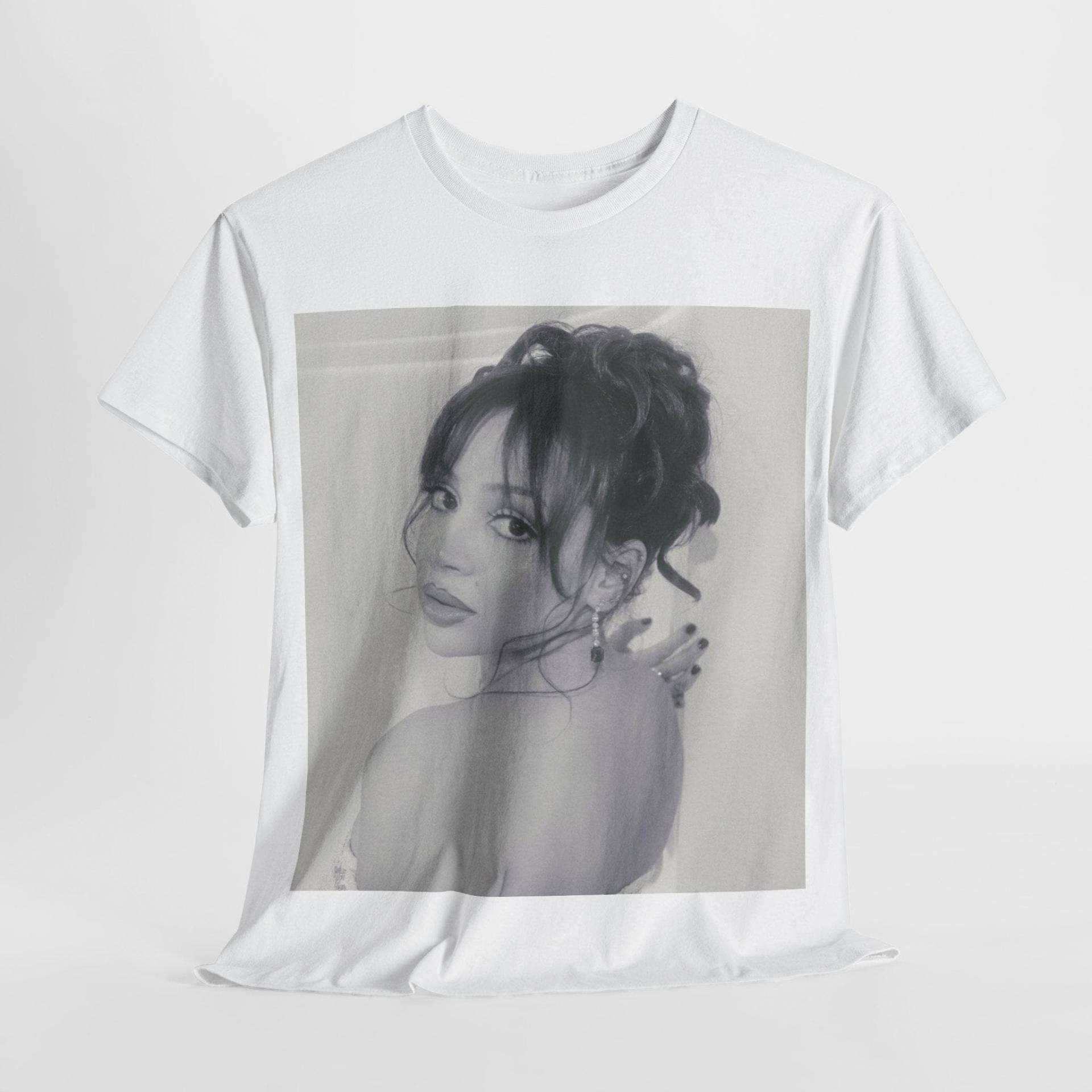 Ayliva T-Shirt in Liebe Ayliva T-Shirt in Liebe von YvipinkshopCo