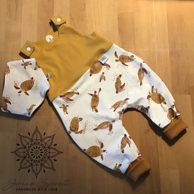 Babyset | Jersey Romper Strampler Und Halstuch Schildkröten von YvonneSpirelli