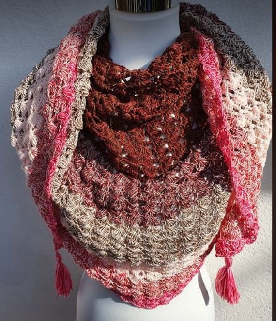 Süßes Dreieckstuch Natürlich "Handmade" Aus Einer Knutschkugel Der Mützenstraße von YvonnesHaekelshop