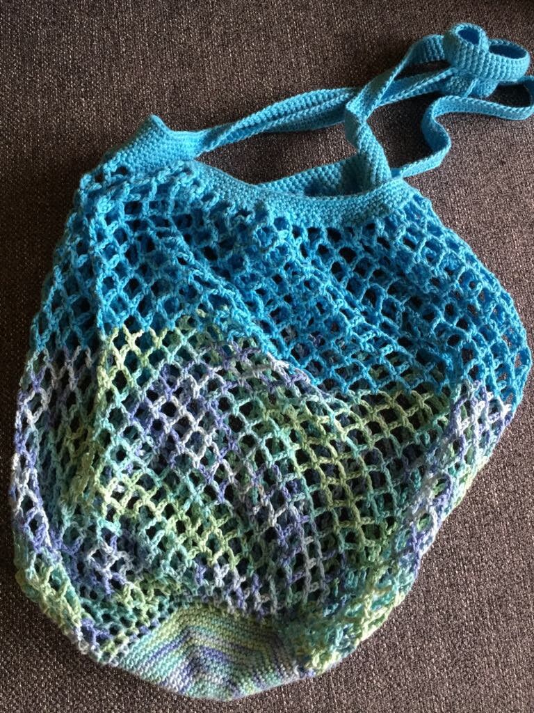 Süßes Einkaufsnetz Handgearbeitet Für Umweltbewußtes Shoppen von YvonnesHaekelshop