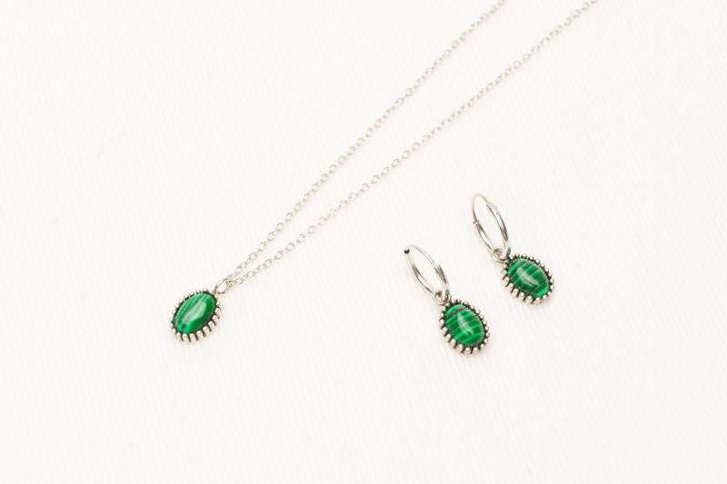 Malachit Creolen Und Halskette Ala Mit Edelstein in Grün, Ohrringe Aus 925Er Sterling Silber, Handmade Echtsilber Hoops, Filigraner Schmuck von ZAHOstudio