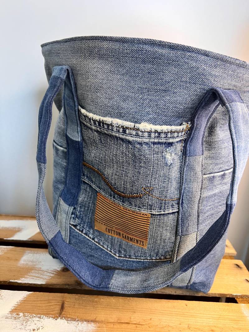 Jeanstasche, Handtasche, Umhängetasche, Henkeltasche Upcycling Aus Jeans, Handarbeit Genäht von ZAUBERSTIL
